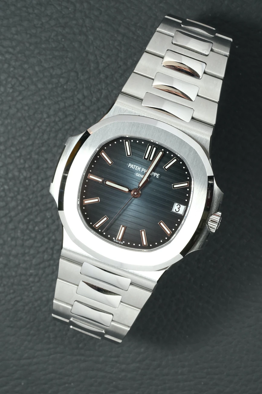 Часы Patek Philippe  Nautilus Steel Blue Dial  5711/1A-010