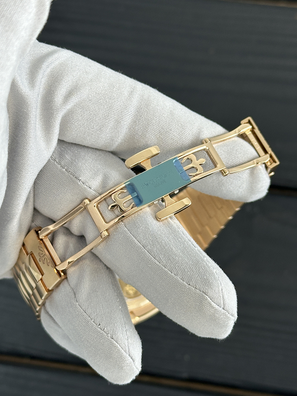 Часы Patek Philippe  Nautilus Rose Gold  5712/1R-001 