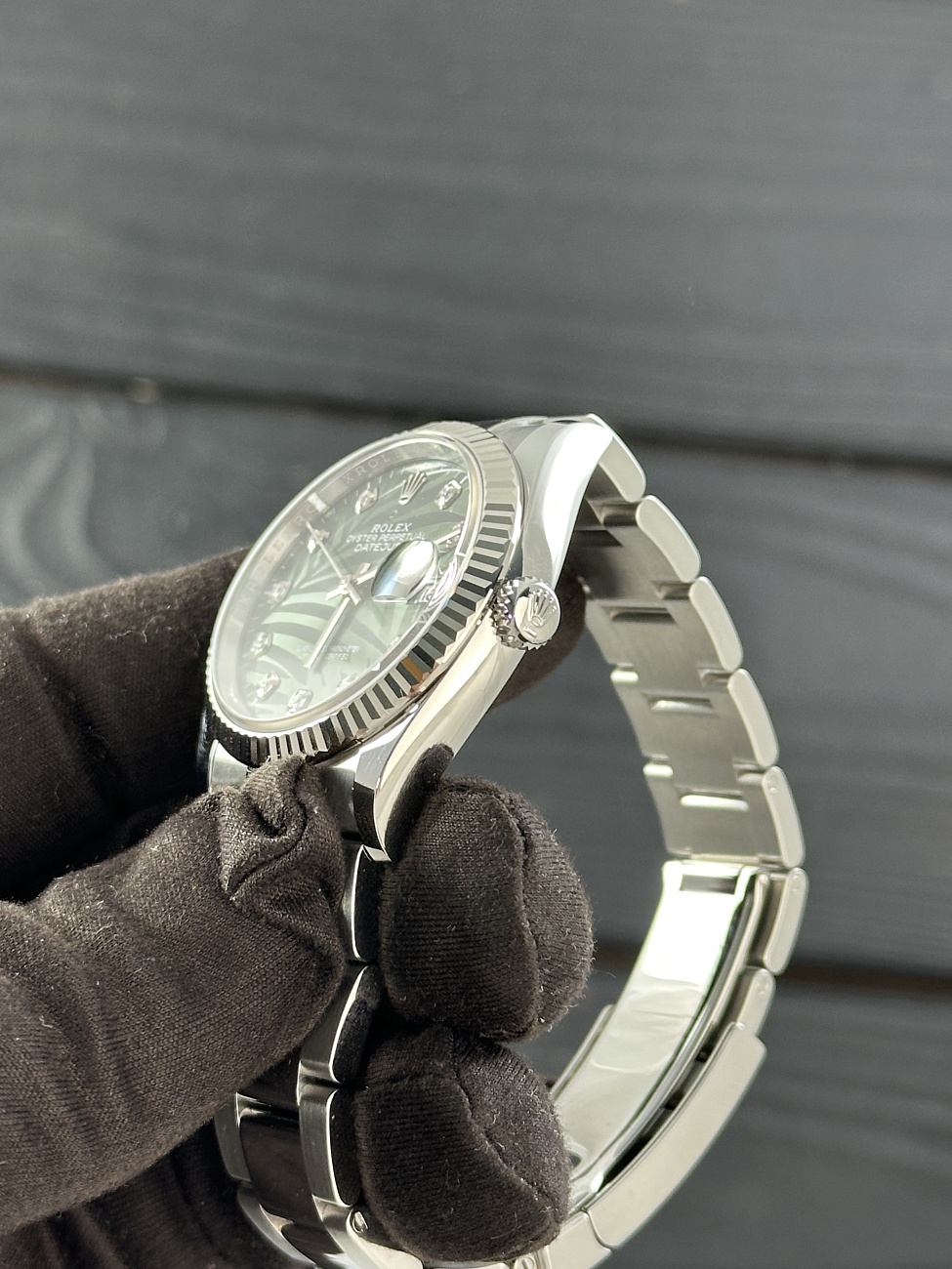 Часы Rolex  Datejust 36Mm Green Palm Motif Dial And Diamonds  126234