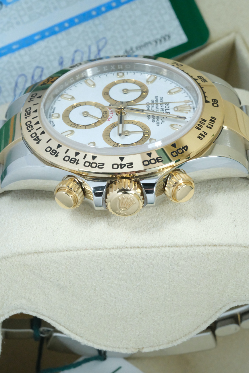 Часы Rolex  Oyster Perpetual Cosmograph Daytona White Dial 2018  116503