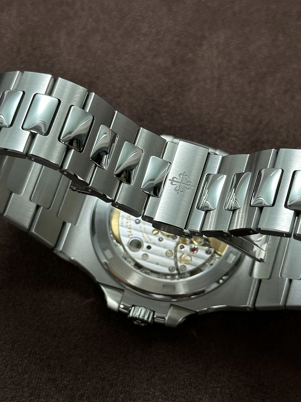 Часы Patek Philippe  Nautilus Steel Blue Dial  5711/1A-010