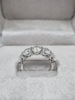 Украшение GIA  Кольцо с бриллиантами 3,5 ct. H/VS1 (3 excellent)   
