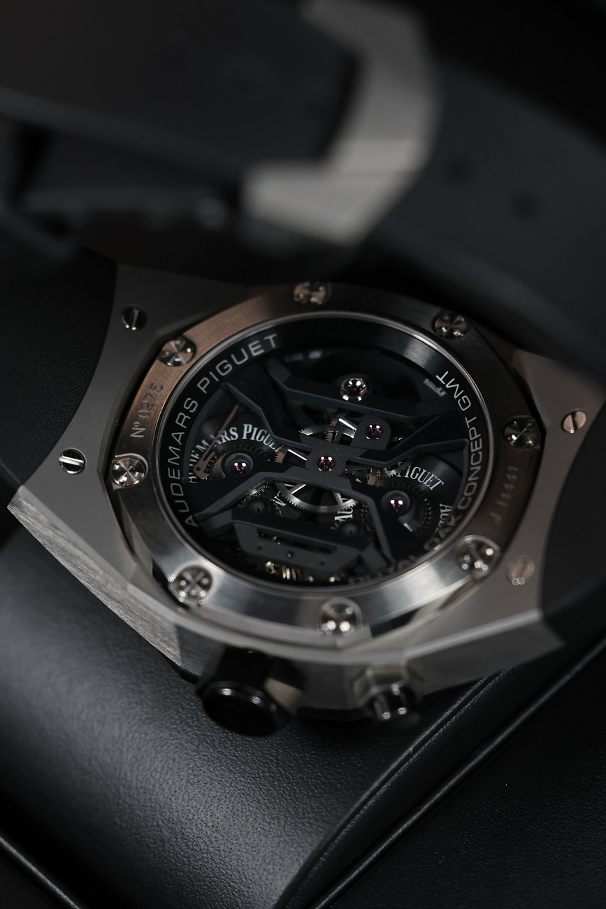 Часы Audemars Piguet  Royal Oak Concept Gmt Tourbillon 44 Mm  26560IO.OO.D002CA.01