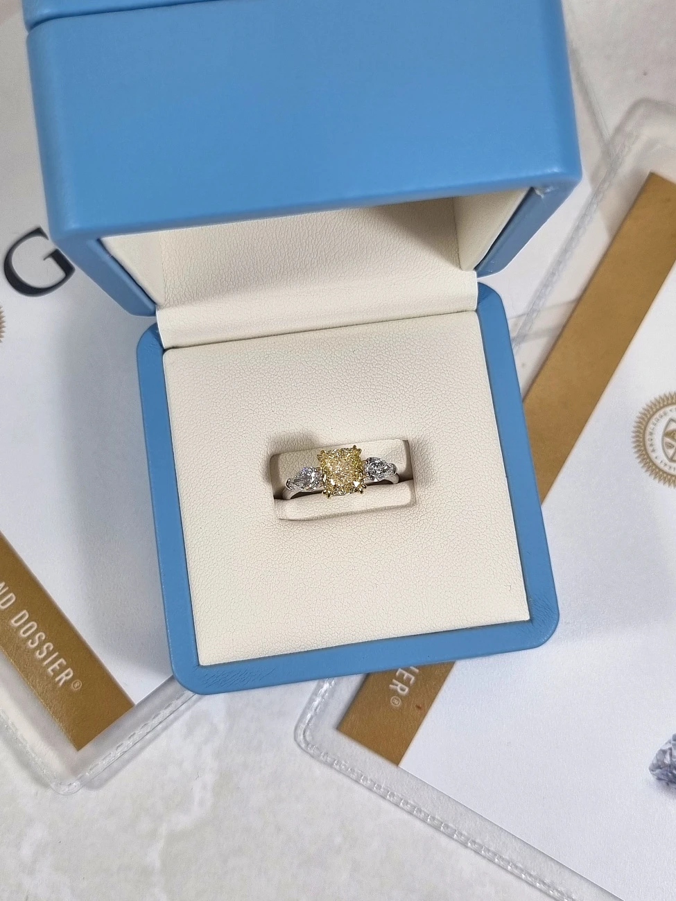 Украшение GIA  Кольцо С Бриллиантом 2,22 Ct. W To X Range/Vvs2   