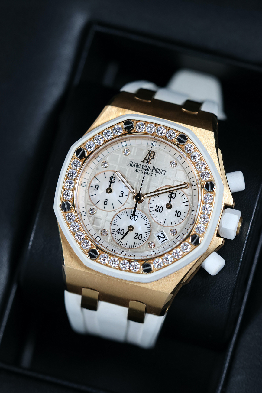 Часы Audemars Piguet  Royal Oak Offshore Chronograph Ladies 38Mm Rose Gold  26048OK.ZZ.D010CA.01 