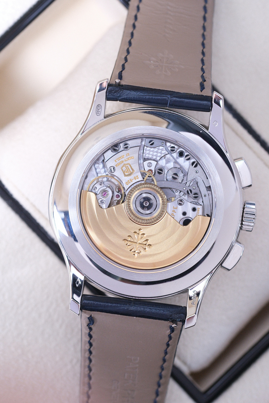 Часы Patek Philippe  Annual Calendar Chronograph  5905P-001
