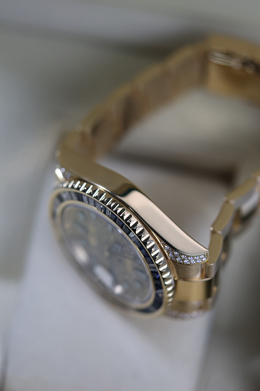 Часы Rolex  Rolex GMT Master II Sapphires Diamonds   116758SA