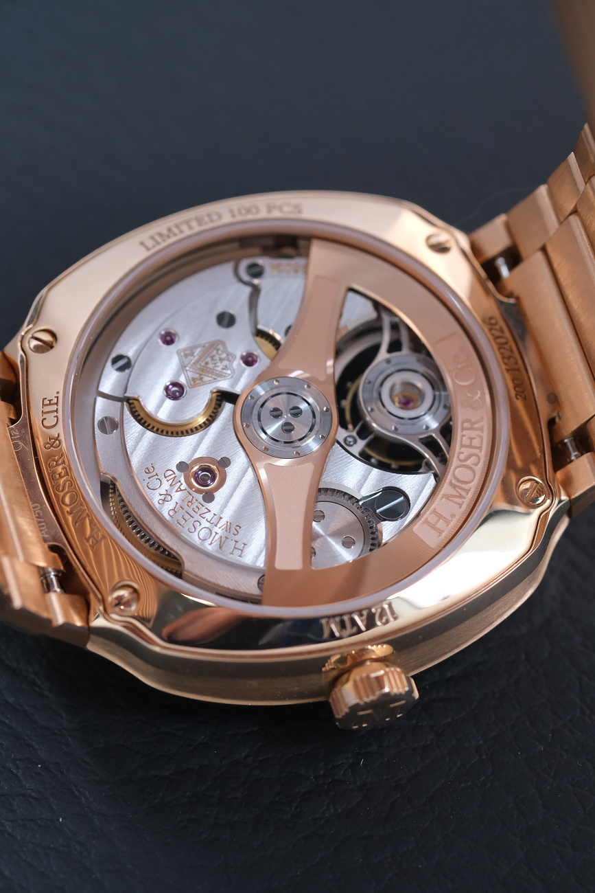 Часы H. Moser & Cie  Streamliner Tourbillon Wyoming Jade  6804-0406