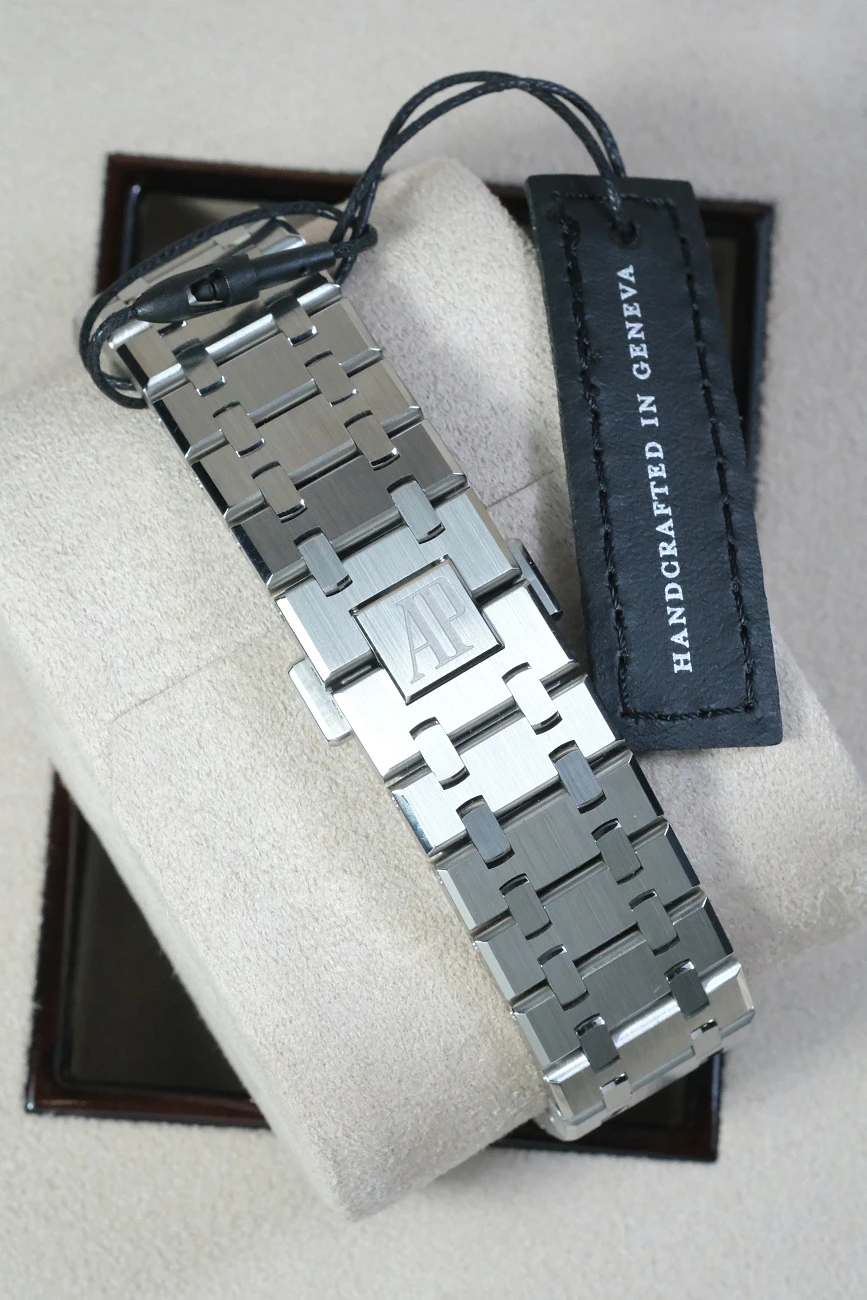Часы Audemars Piguet  Artisans De Geneve "The Cyano"  The Cyano