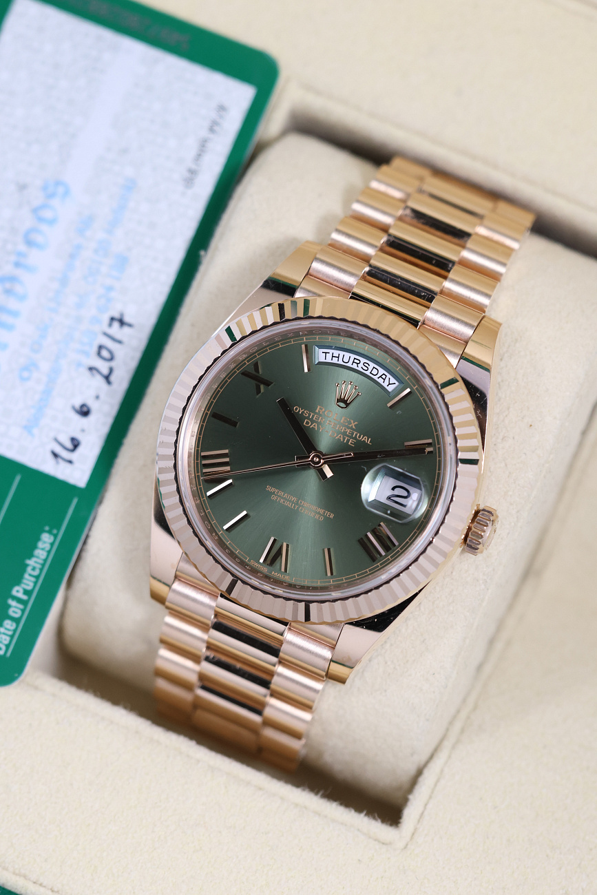 Часы Rolex  Day-Date Rose Gold Olive Dial  228235