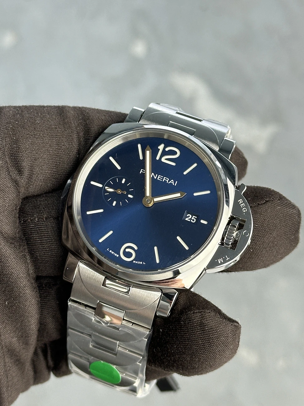 Часы Panerai  Luminor Due 42Mm  PAM01124