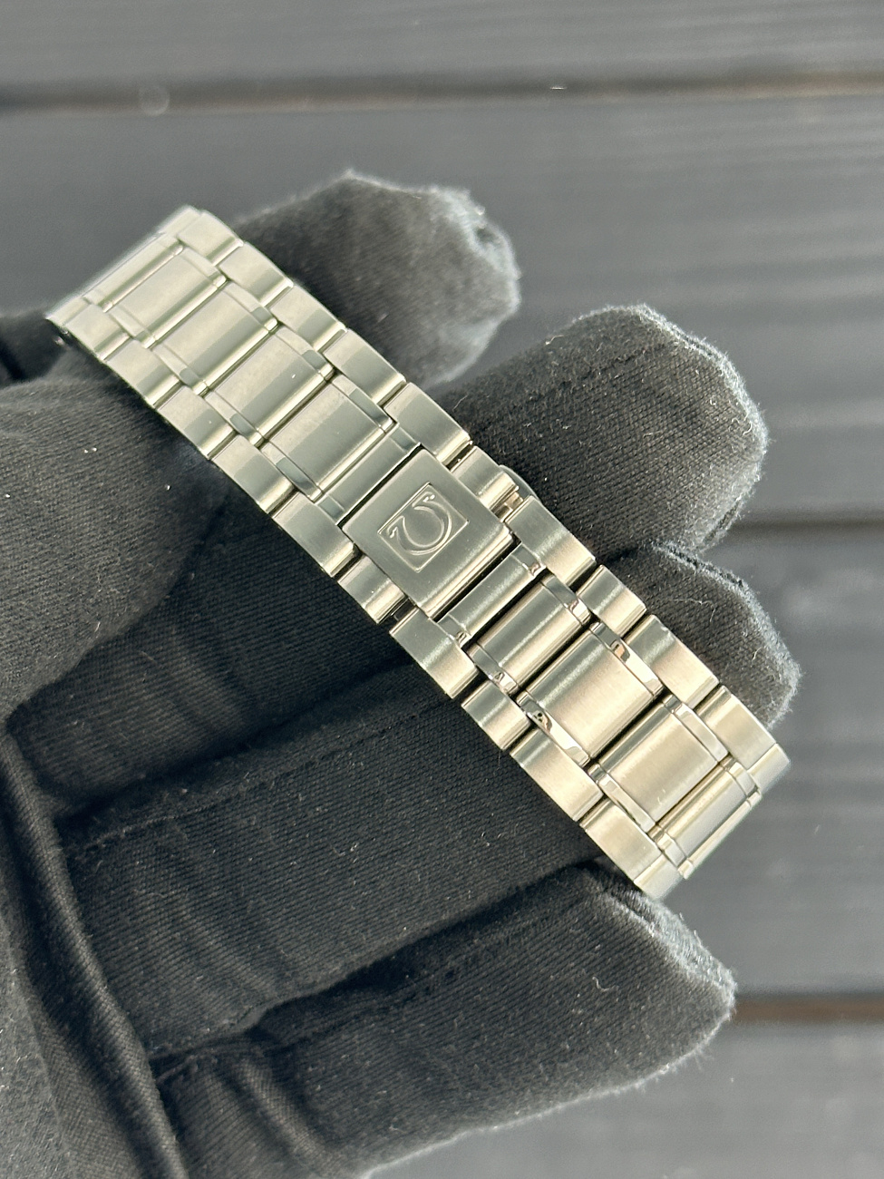 Часы Omega  Speedmaster Day-Date Michael Schumacher 39 Mm Limited Edition  3529.50.00