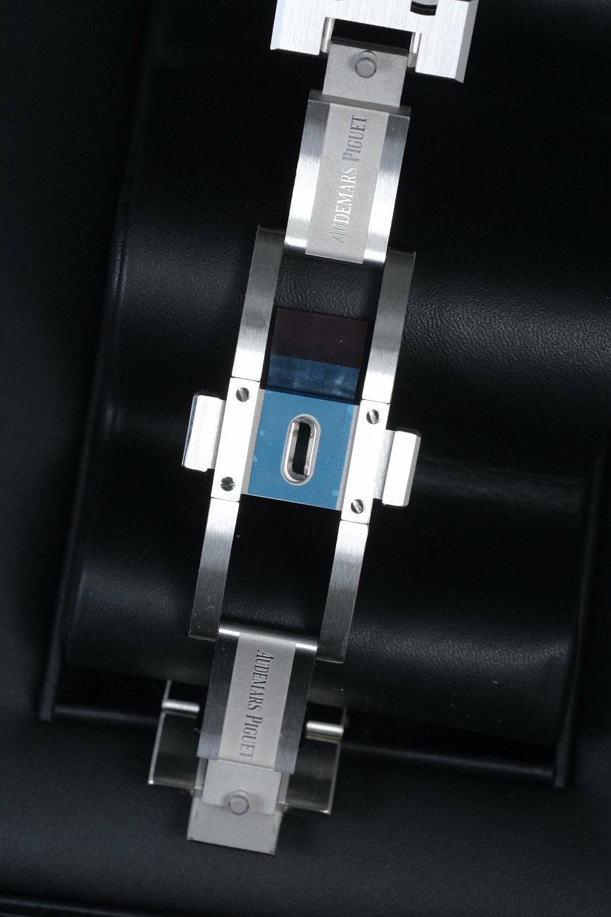 Часы Audemars Piguet  Royal Oak Chronograph 41Mm Silver  26240ST.OO.1320ST.07