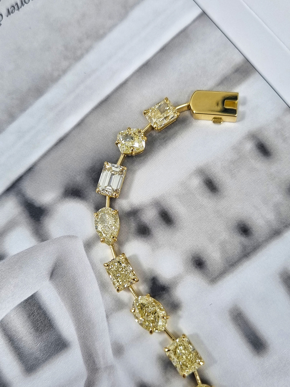 Украшение GIA  Браслет с бриллиантами 16,69 ct. Mixed Shape    
