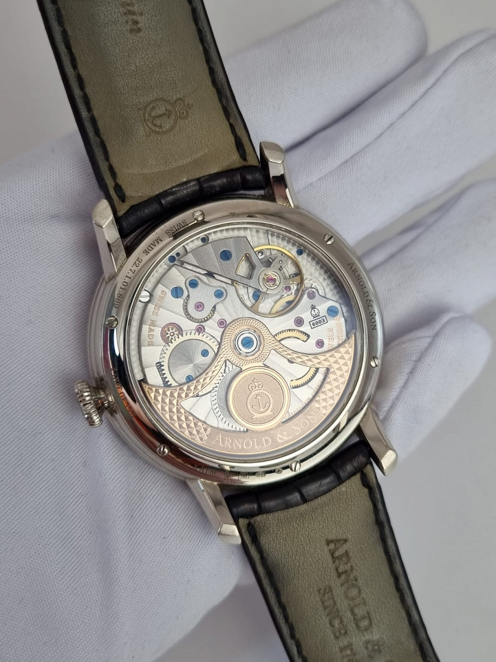 Часы Arnold & Son  Instrument Collection Dstb 1Ataw.l04A.c121W  1ATAW.L04A.C121W