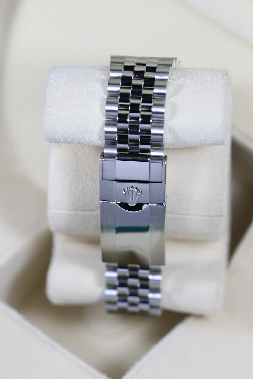 Часы Rolex  Gmt-Master Ii "Bruce Wayne"  126710GRNR