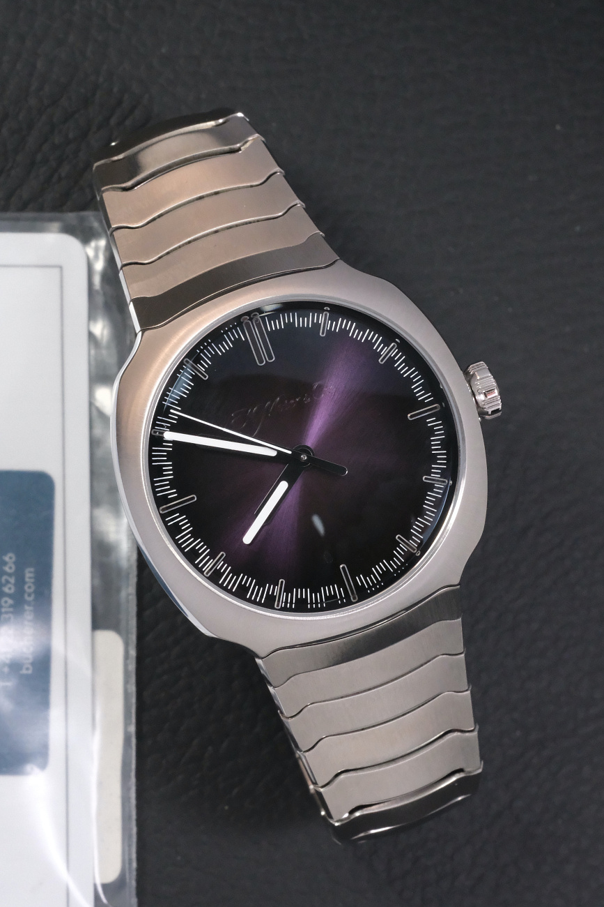 Часы H. Moser & Cie  Streamliner Centre Seconds Purple Haze  6201-1201