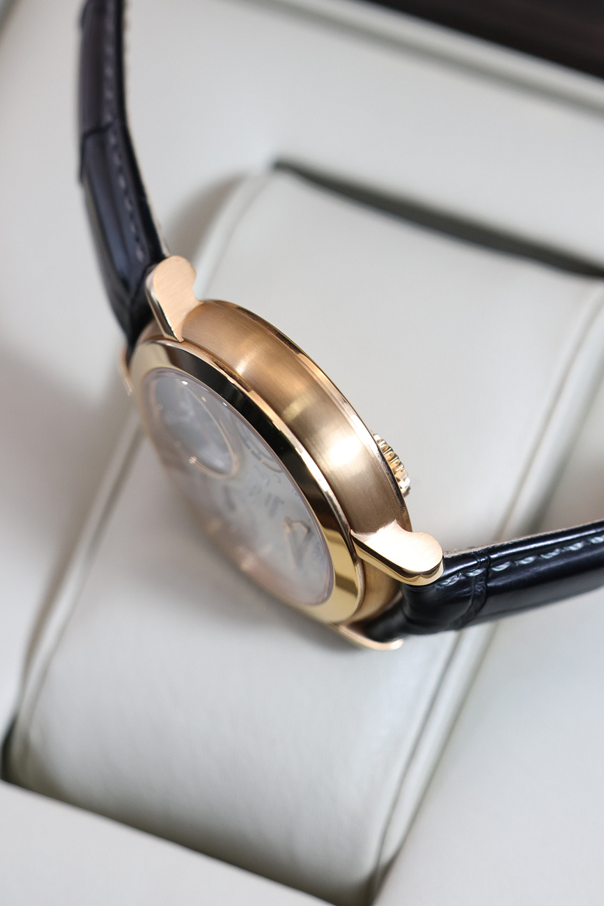 Часы Audemars Piguet  JULES TOURBILLON ROSE GOLD 40MM  25964OR.OO.D002CR.01