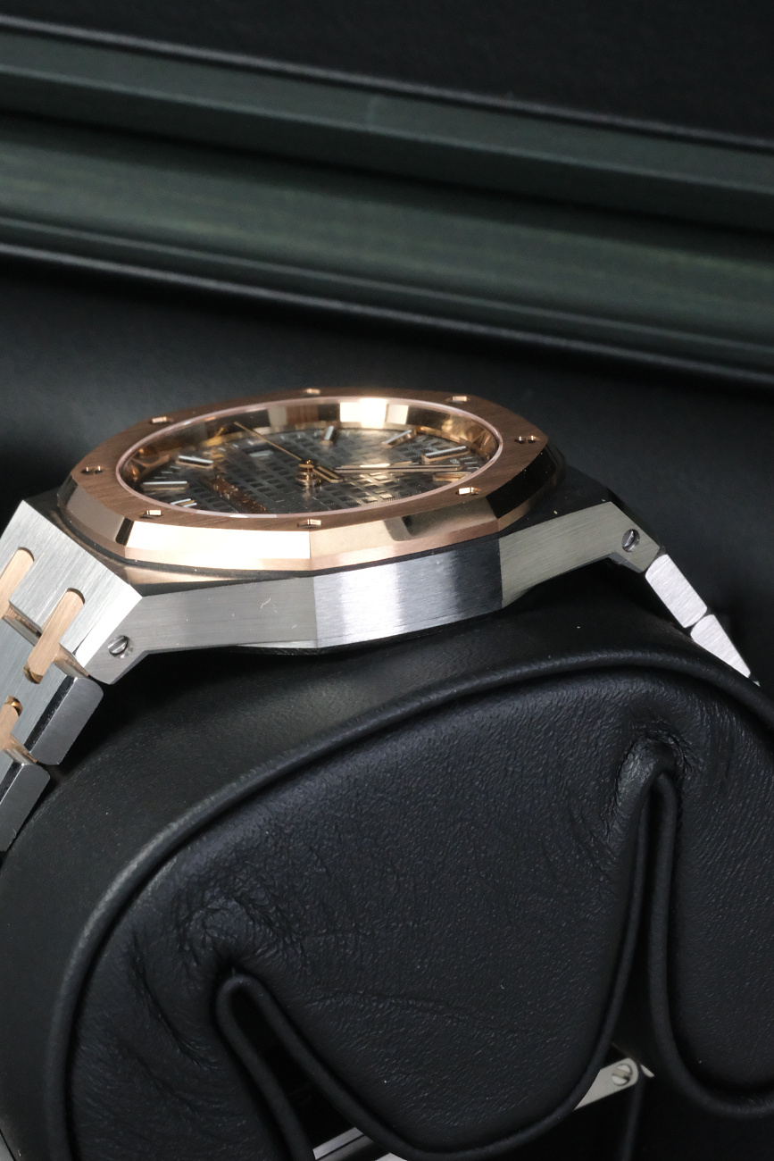 Часы Audemars Piguet  Royal Oak 34Mm Selfwinding  77450SR.OO.1361SR.03