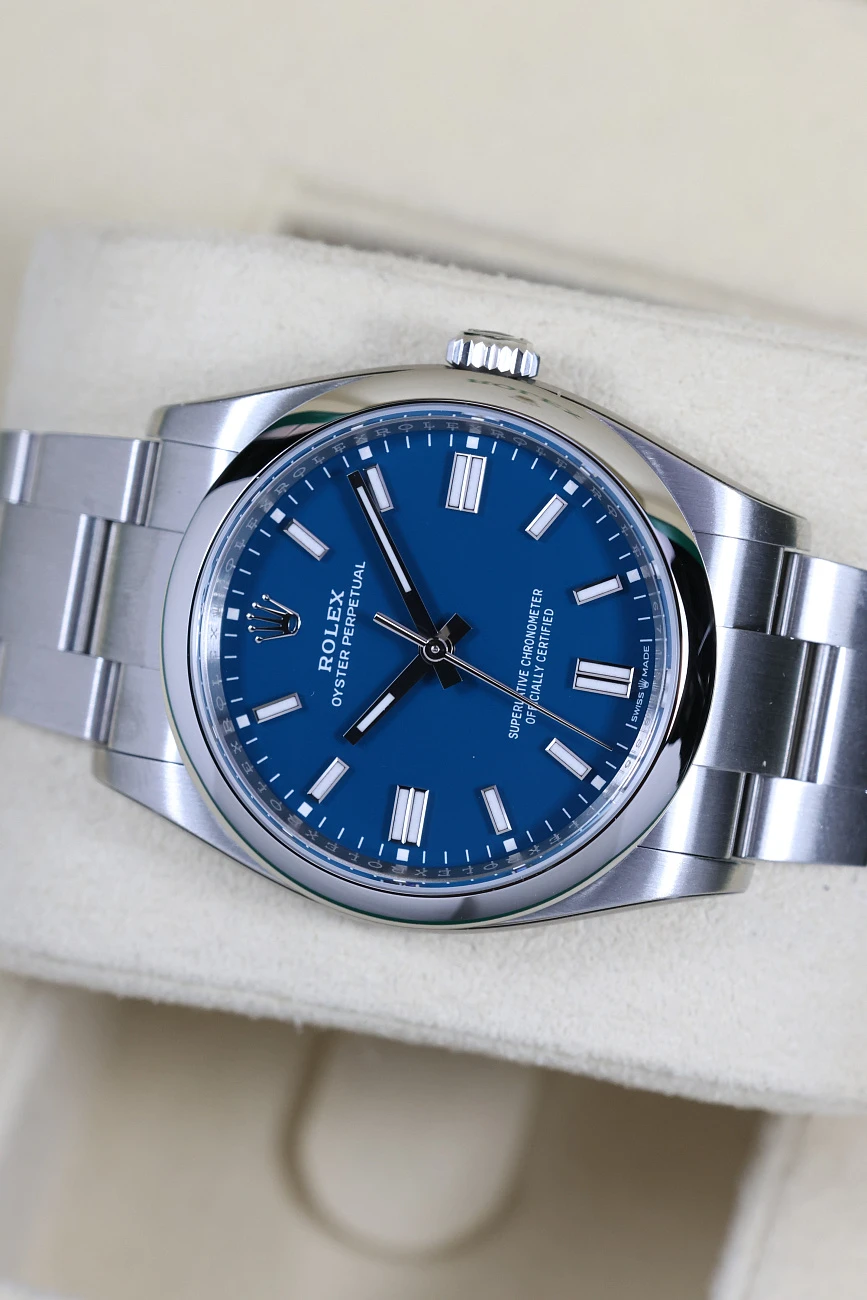 Часы Rolex  Oyster Perpetual 36 Blue Dial  126000-0015