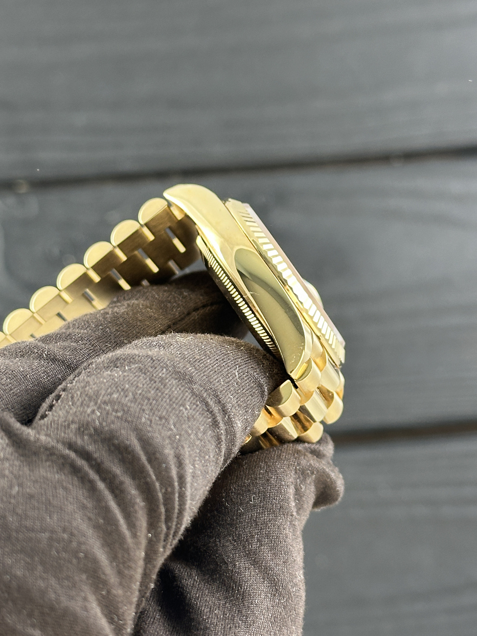 Часы Rolex  Day-Date 36 Orange Carnelian Dial  128238