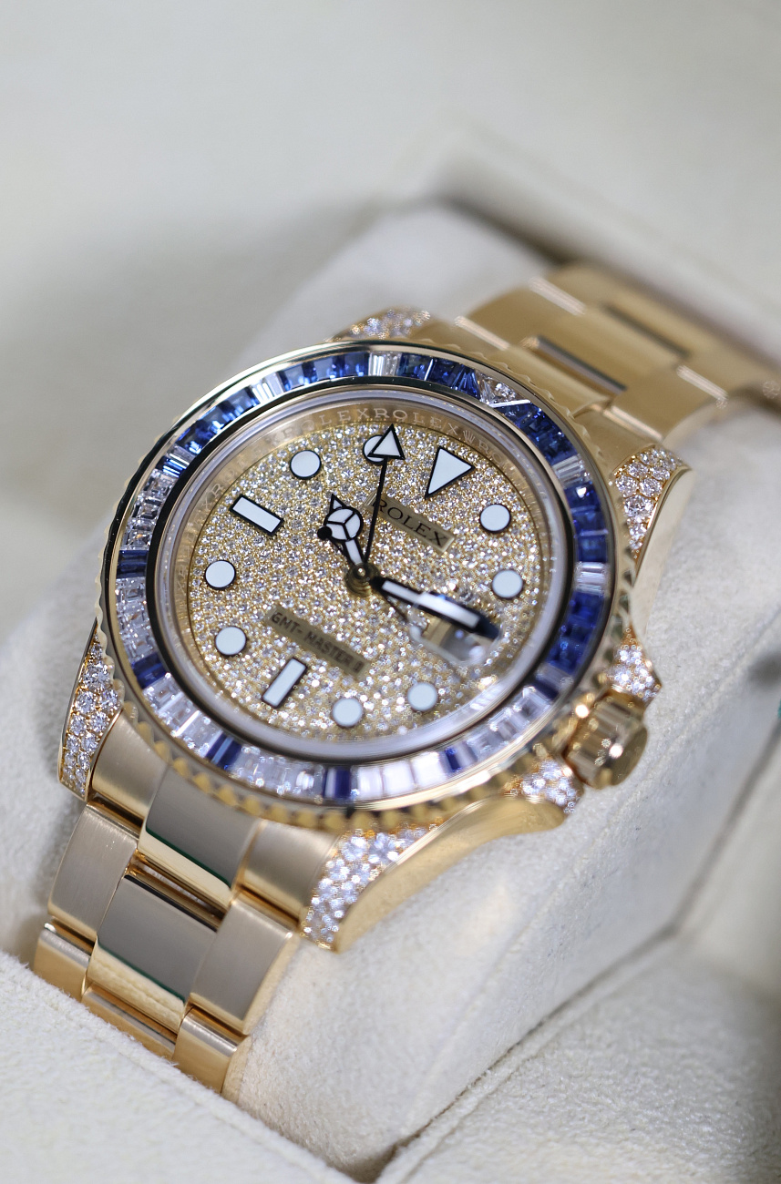 Часы Rolex  Rolex GMT Master II Sapphires Diamonds   116758SA