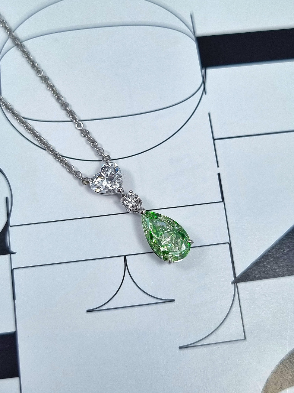 Украшение NO NAME  Колье 1,41 ct. Fancy Light Brownish Greenish Yellow/VS1   