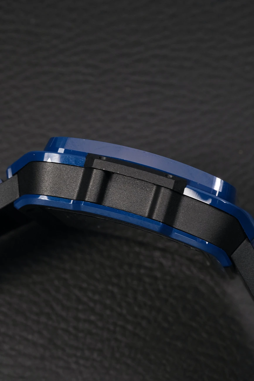 Часы Hublot  Square Bang Unico Blue Ceramic  821.EX.5170.RX