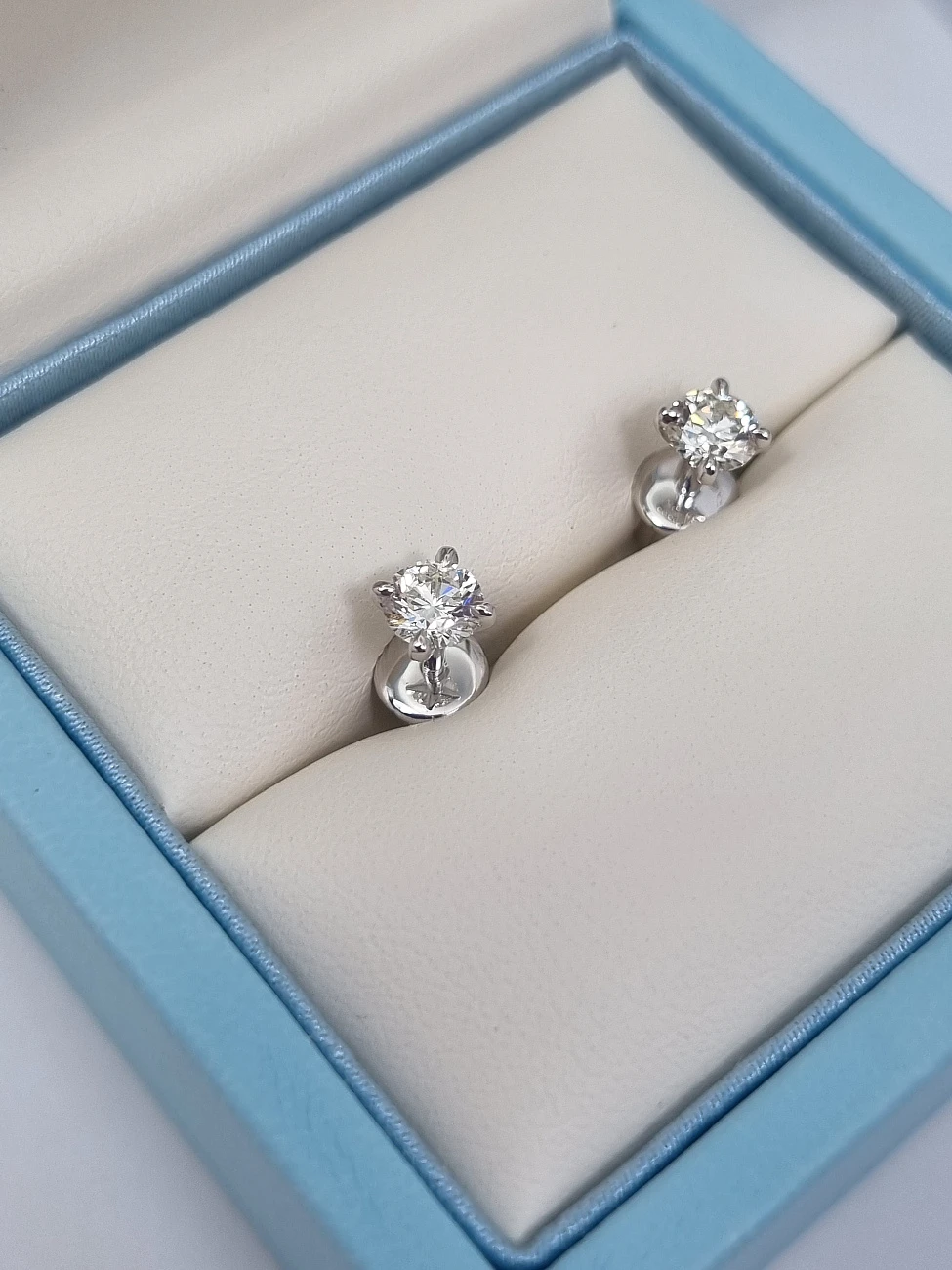 Украшение GIA  Серьги 0,50/0,50 ct. I/VS1 (Round Diamonds)   