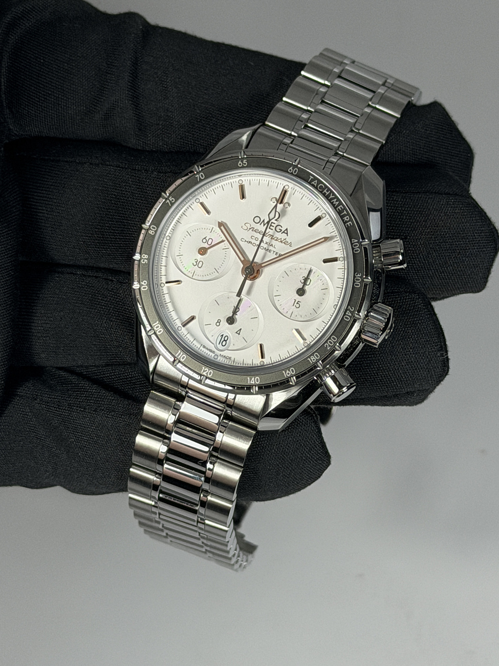 Часы Omega  Speedmaster Co-Axial Chronograph 38 Mm  324.30.38.50.02.001