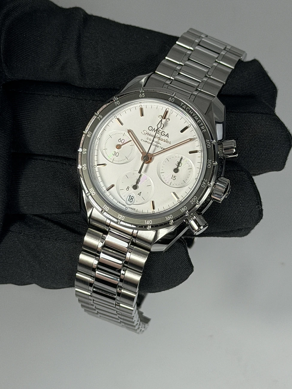 Часы Omega  Speedmaster Co-Axial Chronograph 38 Mm  324.30.38.50.02.001