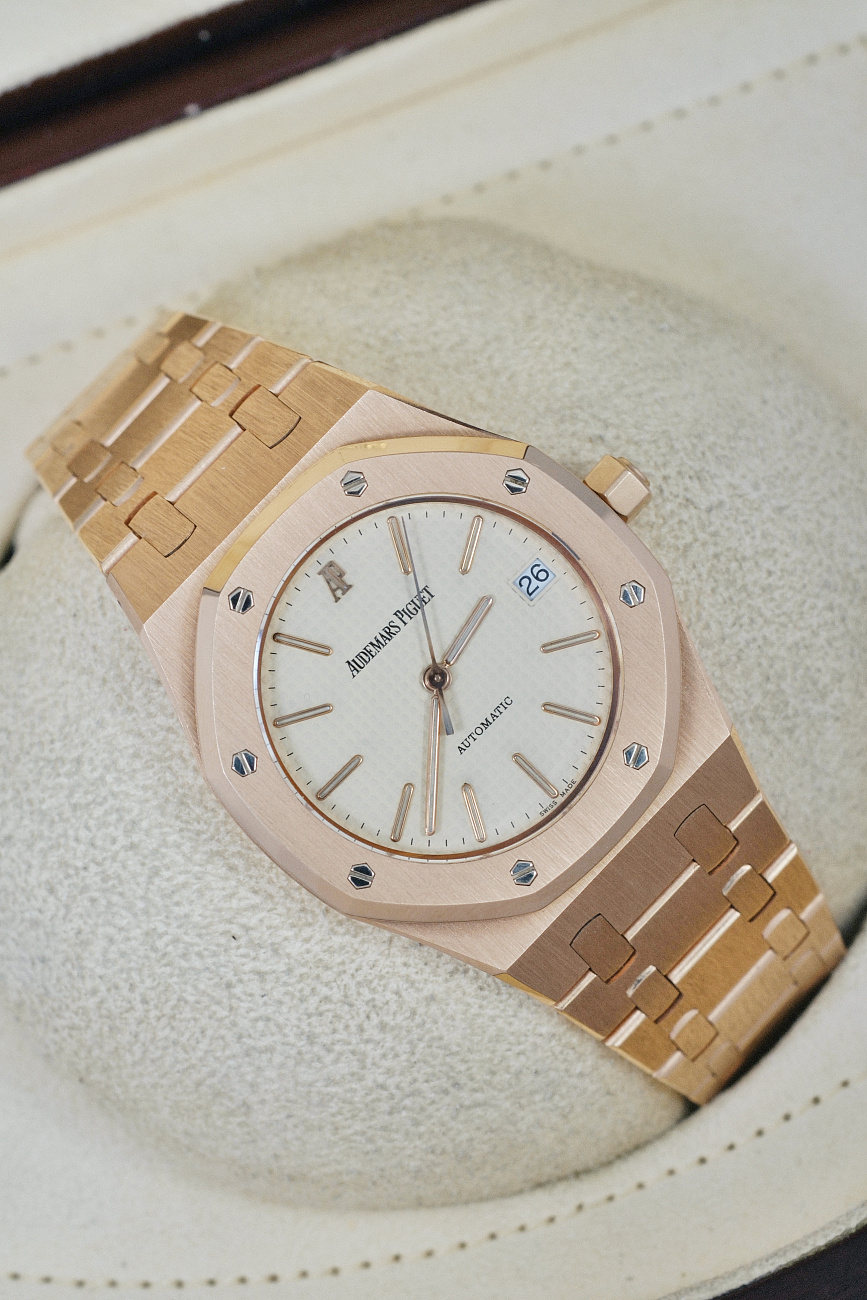 Часы Audemars Piguet  Royal Oak Rose Gold 36Mm White Dial  14790OR.OO.0789OR.01
