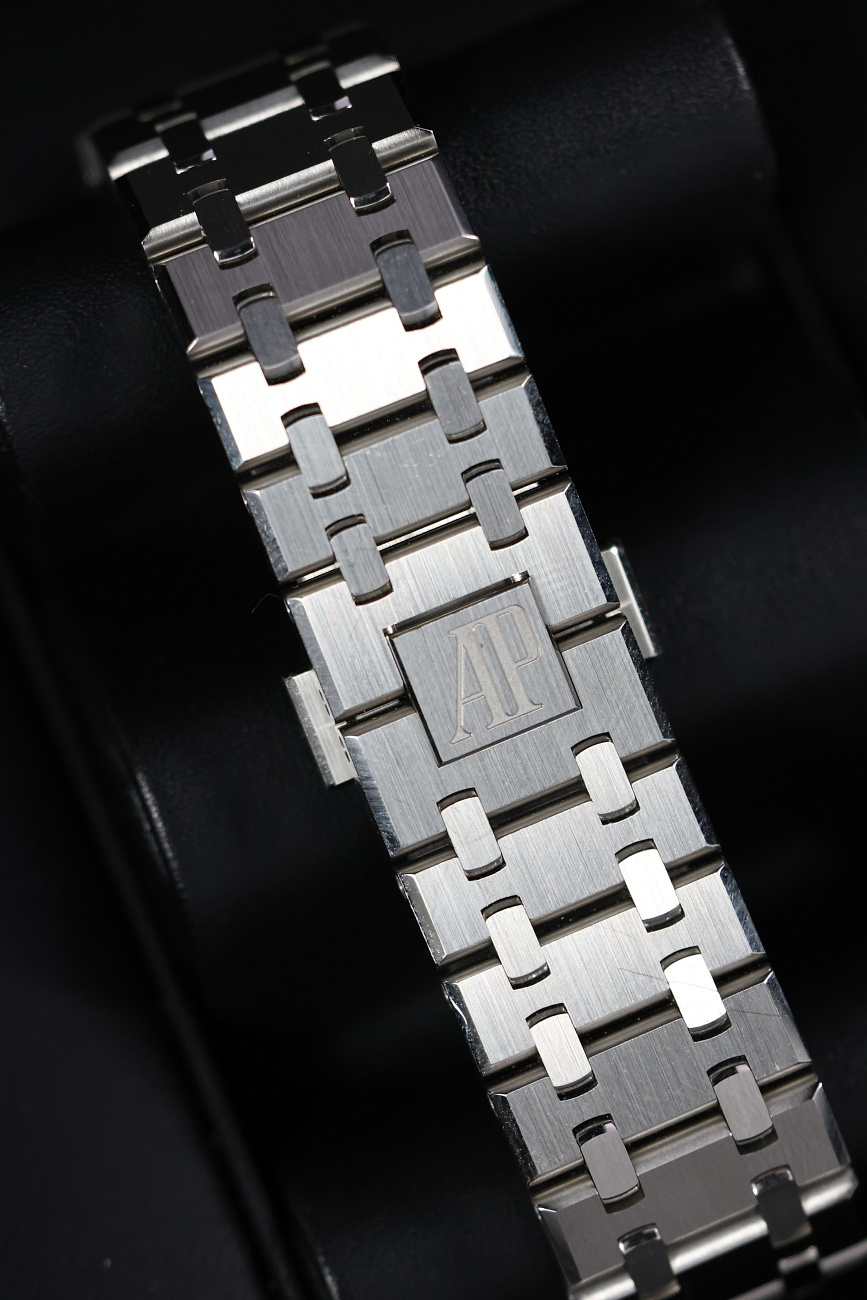 Часы Audemars Piguet  Royal Oak 41Mm Grey Dial  15500ST.OO.1220ST.02