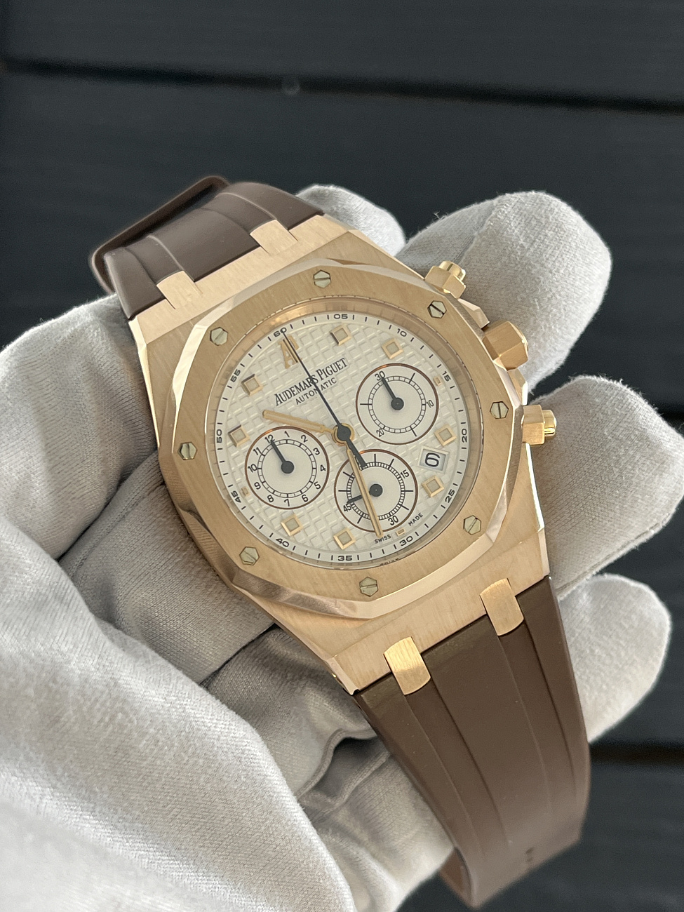 Часы Audemars Piguet  Chronograph 39 Mm Rose Gold  260220R.00.D088CR.01