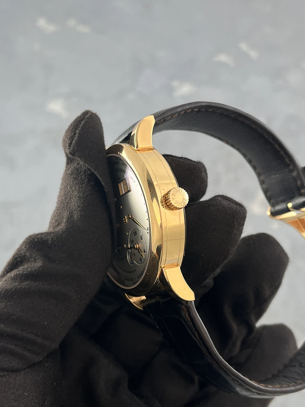 Часы A. Lange &amp; Sohne  1 Time Zone  116.032