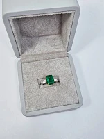 Украшение No Name  Кольцо с изумрудом 3,94 ct.   