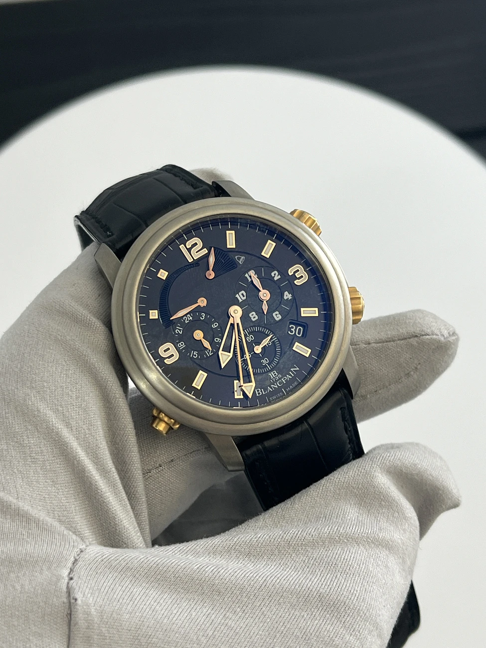 Часы Blancpain  Reveil Alarm Gmt New  2041-12A30-64B