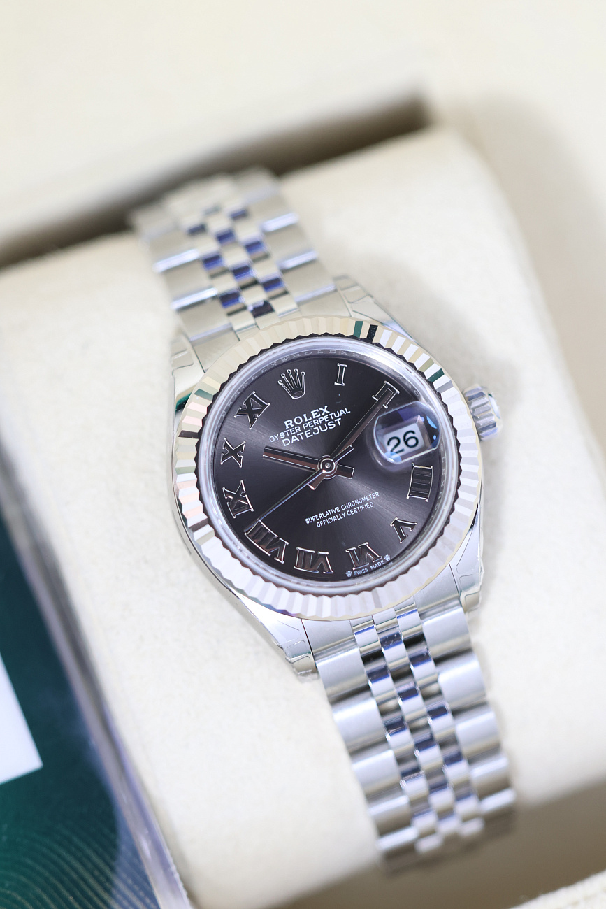 Часы Rolex  Lady-Datejust 28 Oyster Dark Grey Dial  279174