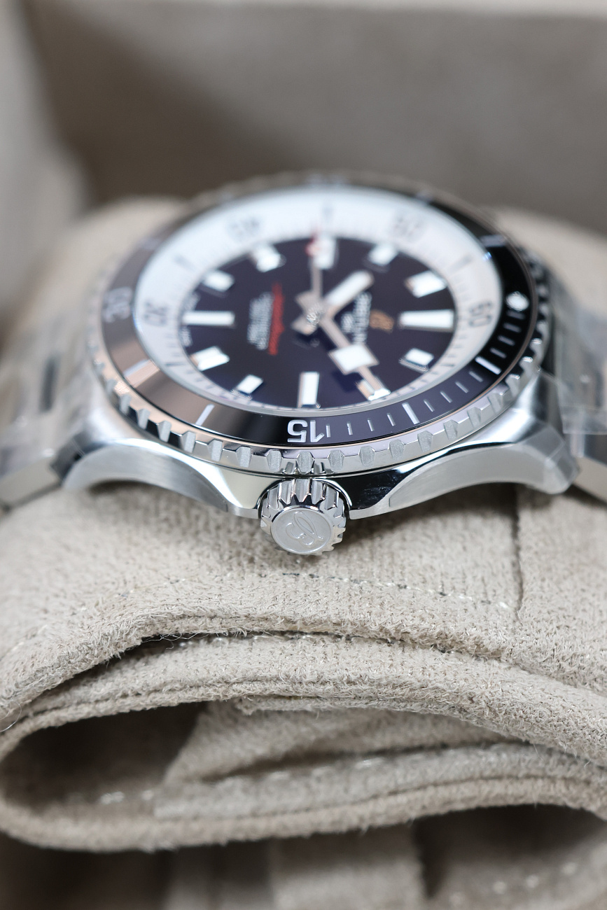 Часы Breitling  Superocean 42  A17375211B1A1