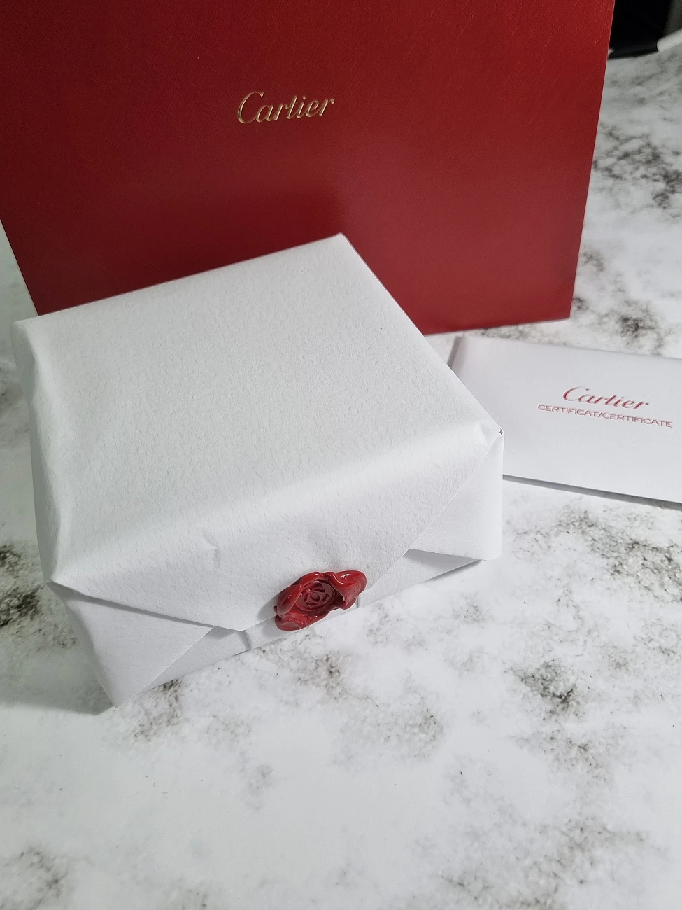 Украшение Cartier  Love Bracelet, Small Model, 6 Diamonds Rg  B6047617 