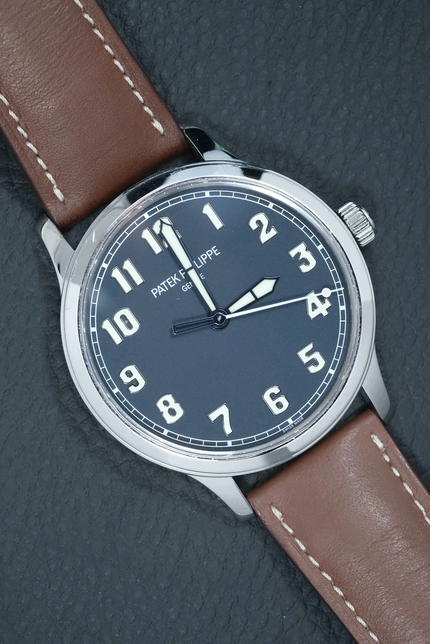 Часы Patek Philippe  Calatrava Pilot 5522A Calatrava Steel "New York" Limited  5522A-001