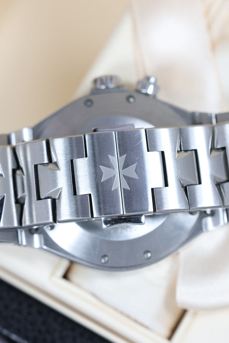 Часы Vacheron Constantin  Overseas Dual Time  47450/B01A-9227