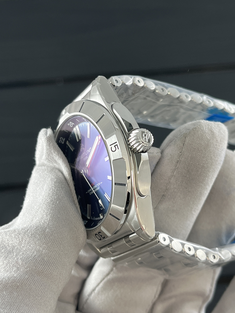 Часы Breitling  Chronomat Automatic Gmt 40Mm  A32398101C1A1