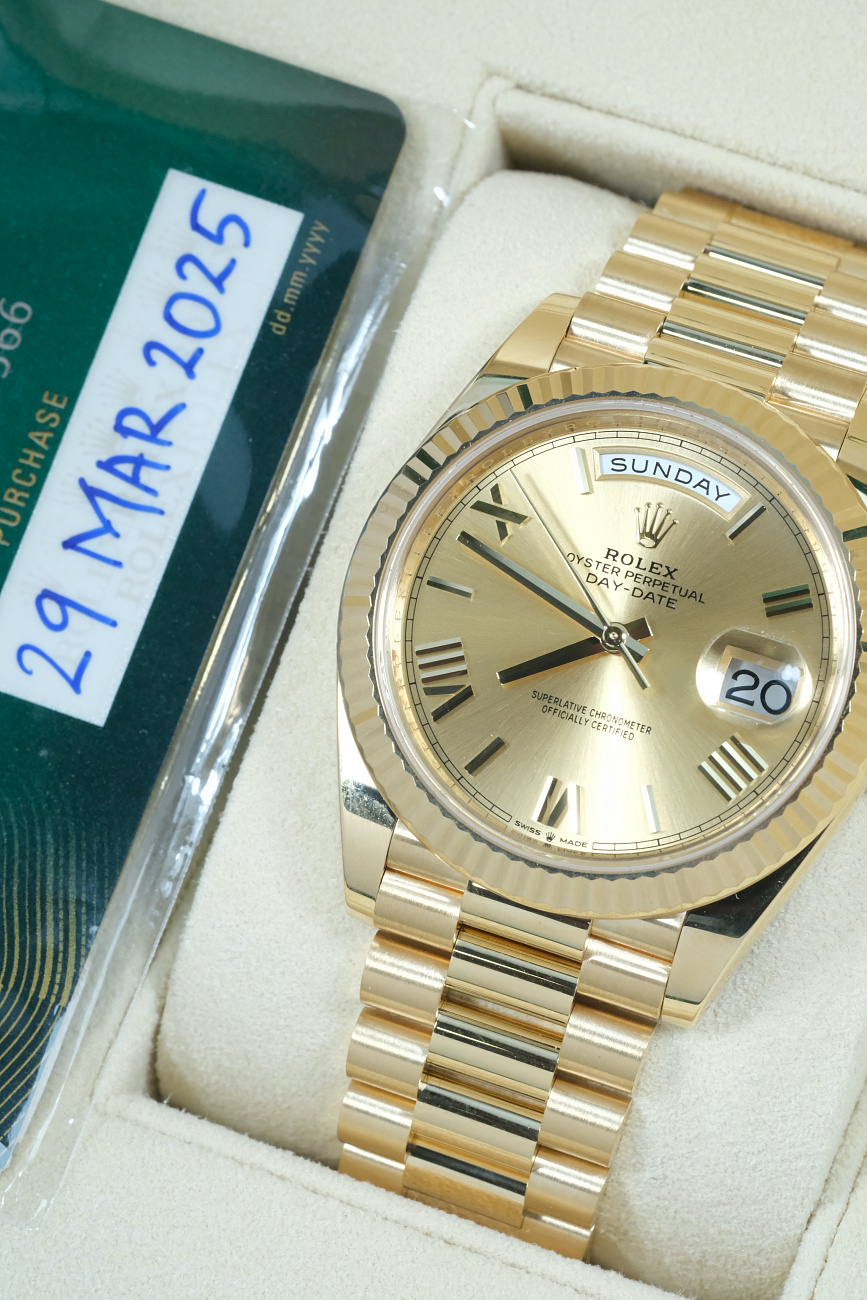 Часы Rolex  Day Date 40Mm Yellow Gold New Champagne Dial  228238
