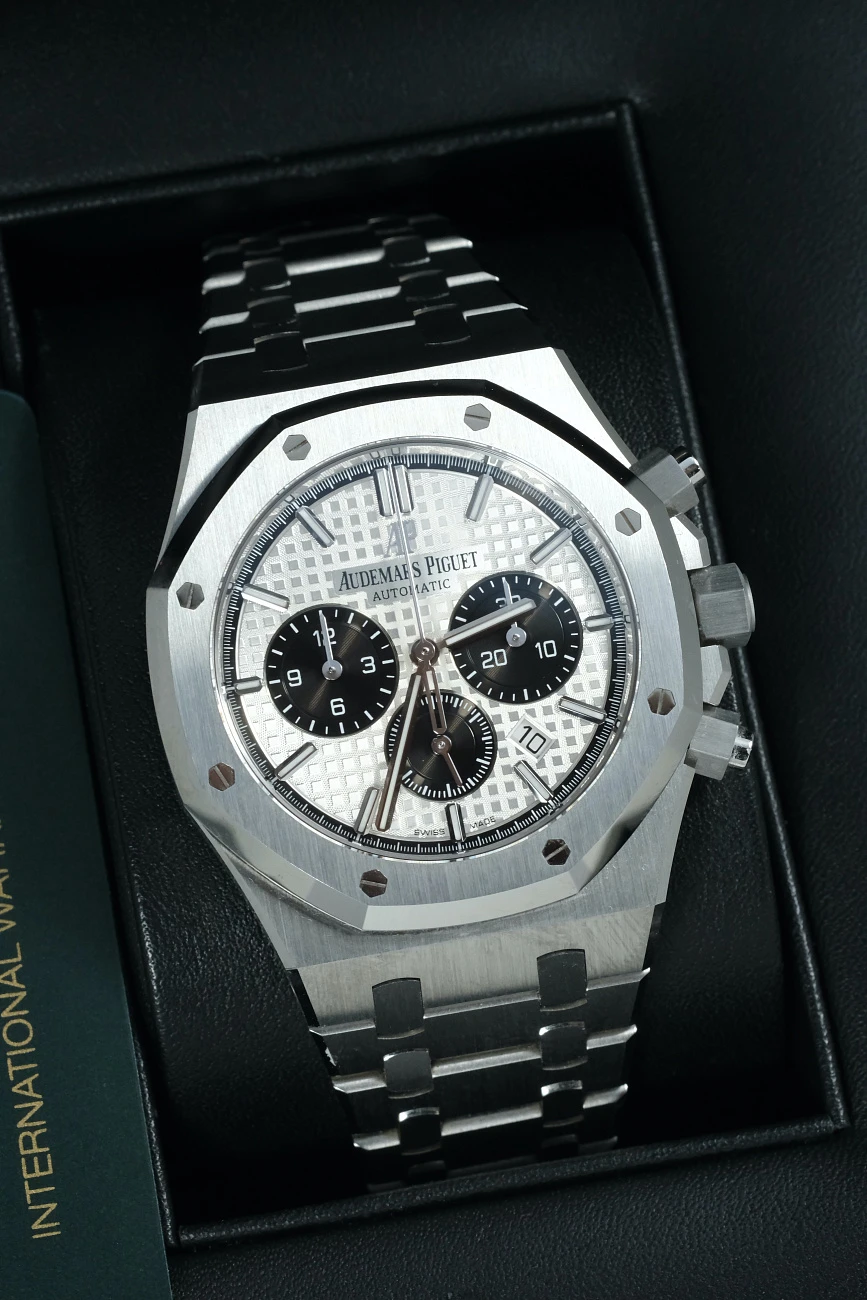 Часы Audemars Piguet  Royal Oak Chronograph 41Mm White Dial  26331ST.OO.1220ST.03
