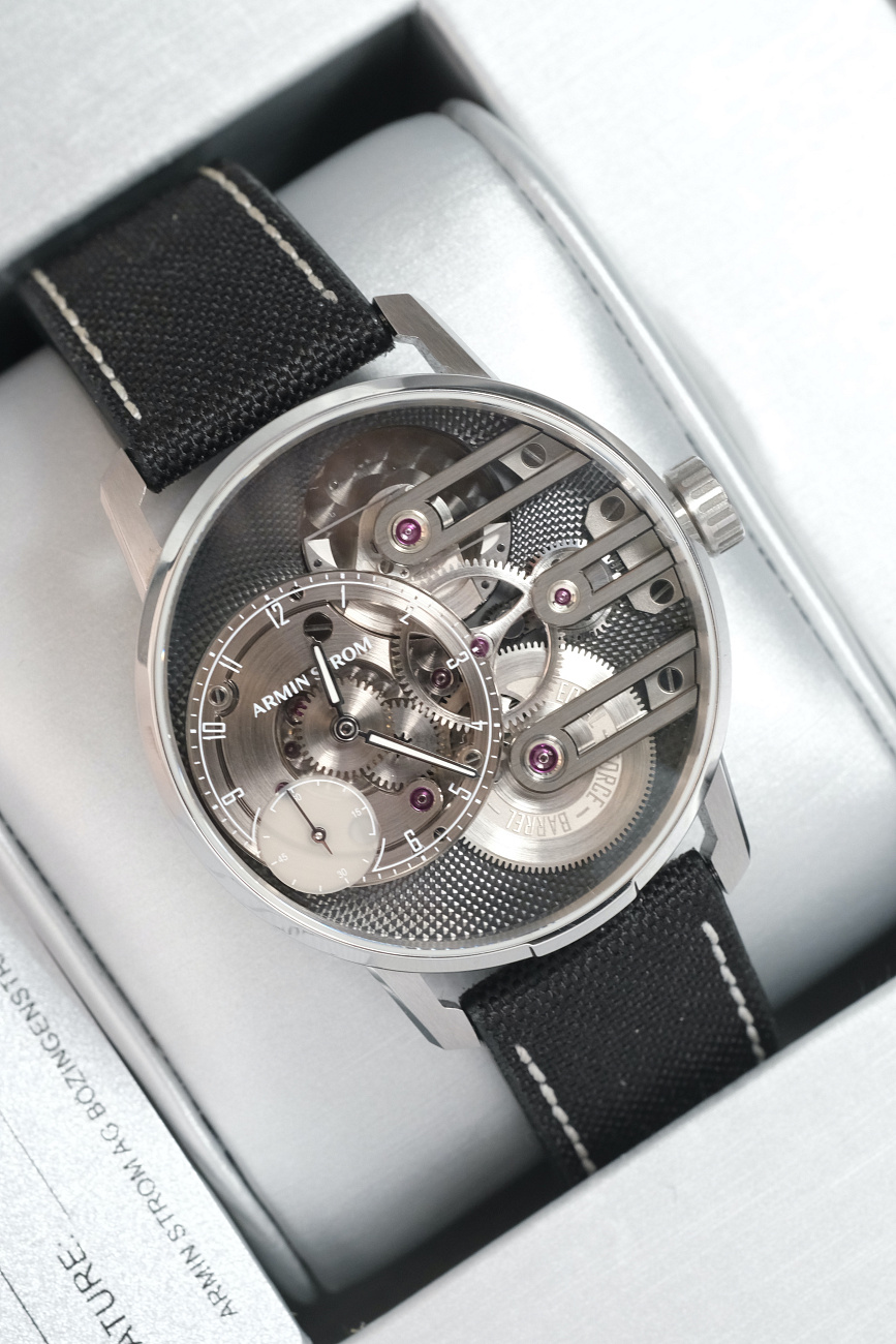 Часы ARMIN STROM  Gravity Equal Force Ultimate Sapphire By Kari Voutilainen  ST21-GEF.SA