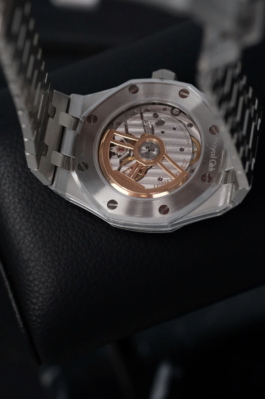 Часы Audemars Piguet  Royal Oak 37 Mm Diamonds  15551ST.ZZ.1356ST.05