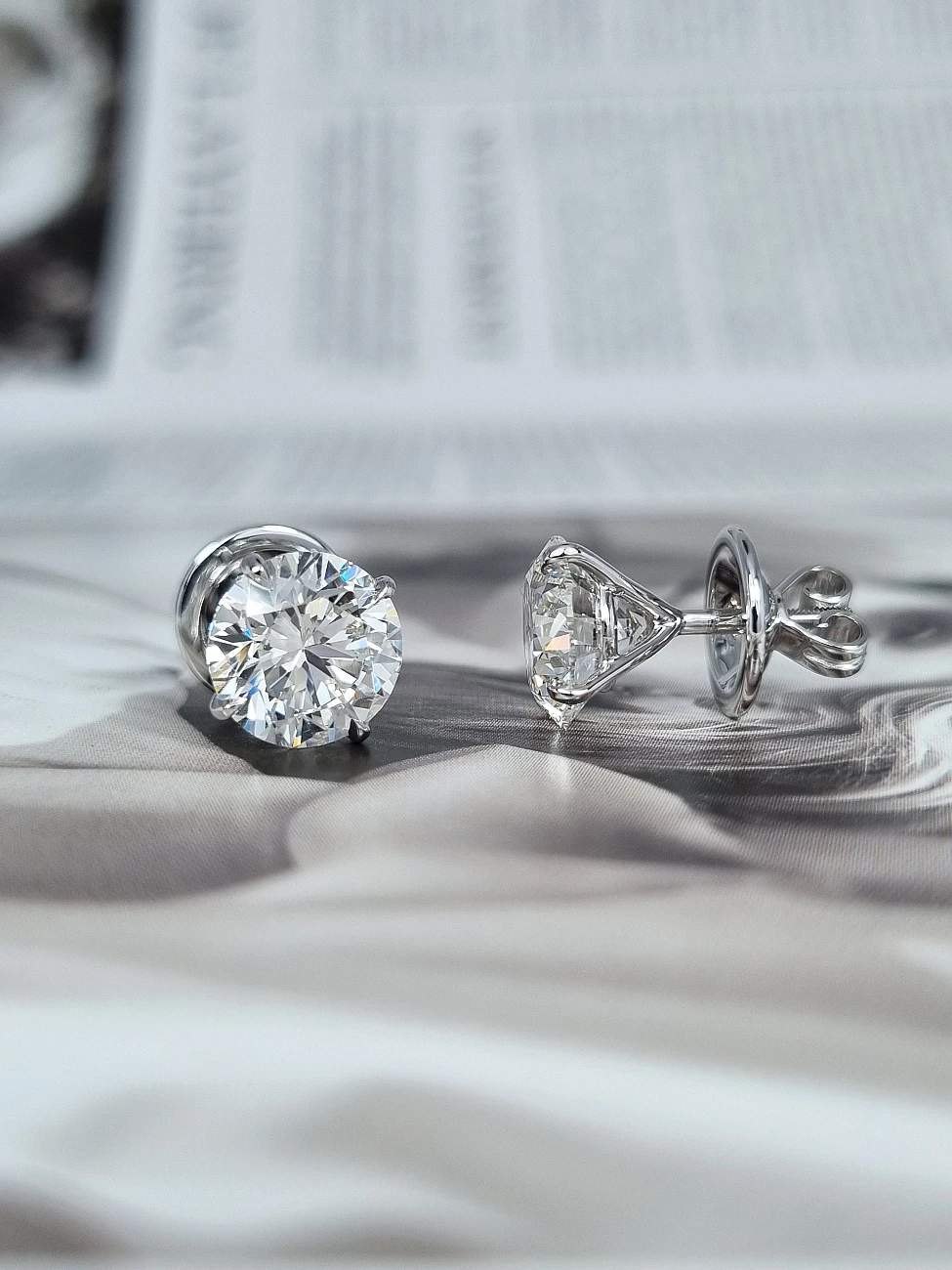 Украшение GIA  Серьги с бриллиантами 3,01/3,02 ct. H/VS1 (3 Excellent)   