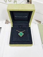 Украшение Van Cleef &amp; Arpels  Vintage Alhambra Pendant Malachite  VCARO9VA00 
