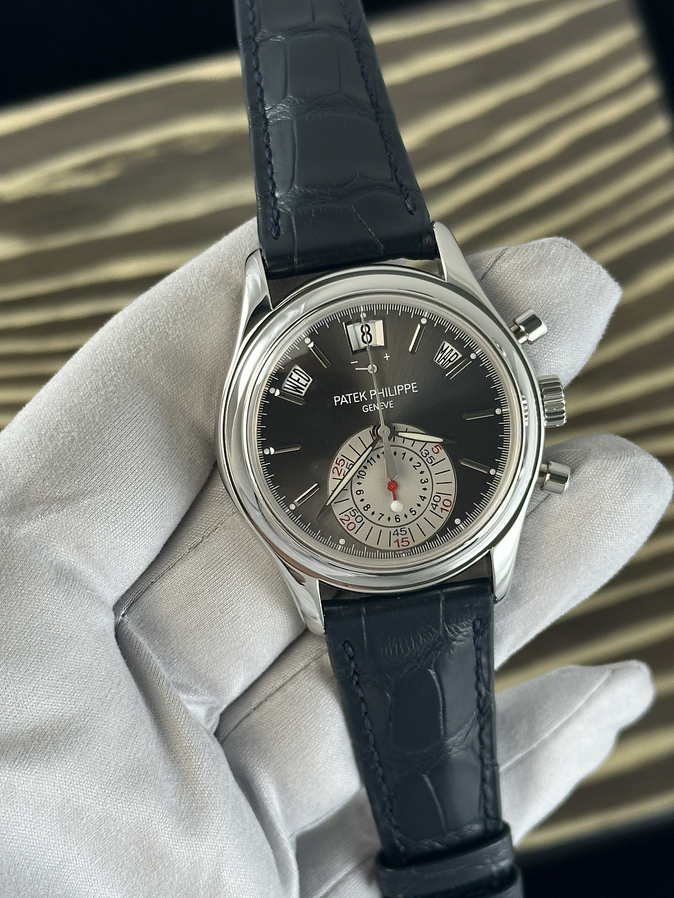 Часы Patek Philippe  Annual Calendar Chronograph Platinum  5960P-001